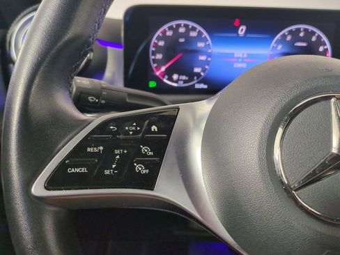 Used 2025 Mercedes-Benz CLA 250 image 28