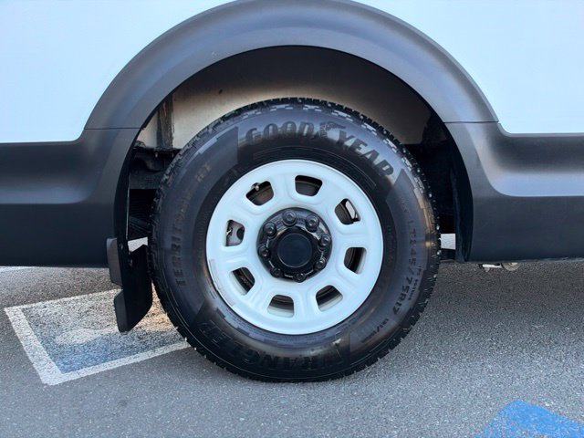 Used 2024 Chevrolet Brightdrop 600 w/ Commercial Equipment Package AWD/4WD image 7