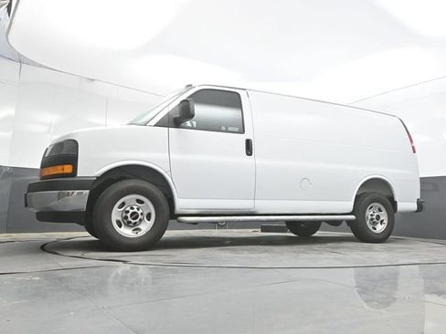 Used 2025 GMC Savana 2500 w/ Driver Convenience Package RWD image 37
