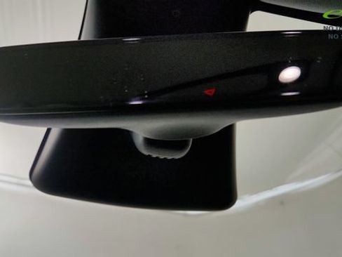 Used 2026 Tesla Model Y 2WD image 75