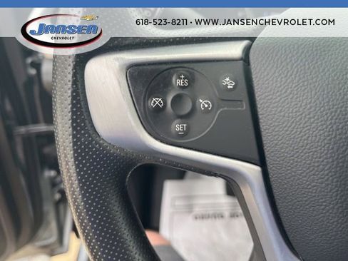 Used 2023 GMC Acadia SLE FWD image 19