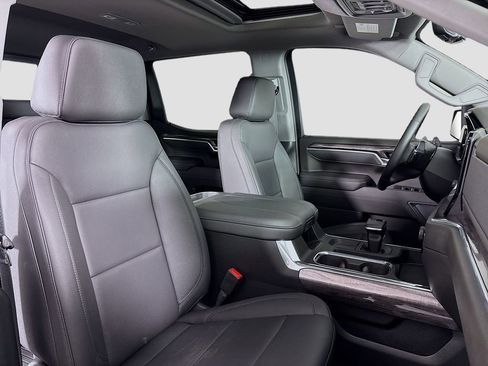 Certified 2026 Chevrolet Silverado 1500 LTZ AWD/4WD image 34