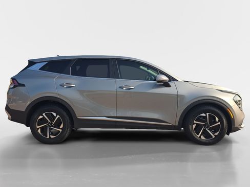 Used 2025 Kia Sportage LX FWD image 6