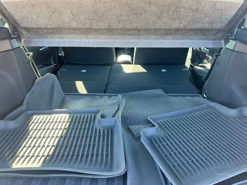 Used 2022 Toyota Corolla SE image 30