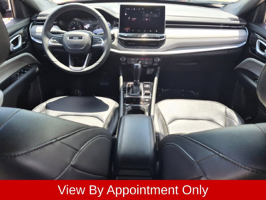 Used 2025 Jeep Compass Limited AWD/4WD image 25