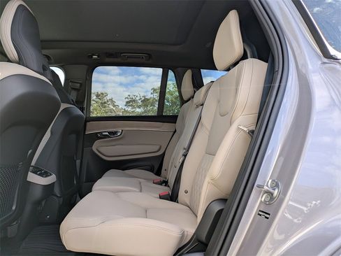 New 2026 Volvo XC90 B6 Plus w/ Protection Package Premier image 16