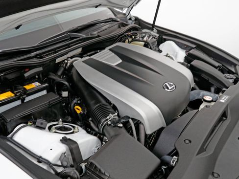 Used 2021 Lexus IS 350 F Sport w/ Navigation Package RWD image 14