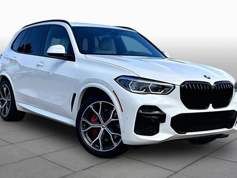 Used 2023 BMW X5 xDrive40i w/ Executive Package AWD/4WD image 3