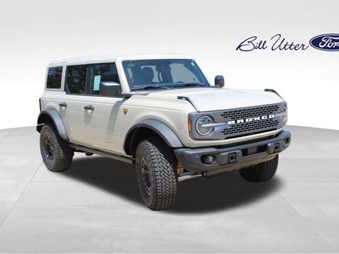 New 2026 Ford Bronco Badlands AWD/4WD image 2