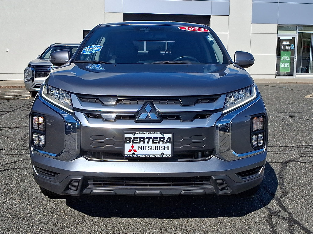 Used 2024 Mitsubishi Outlander Sport SE AWD/4WD image 2