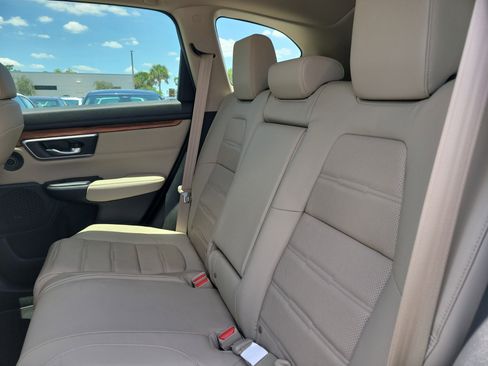 Used 2017 Honda CR-V Touring image 17