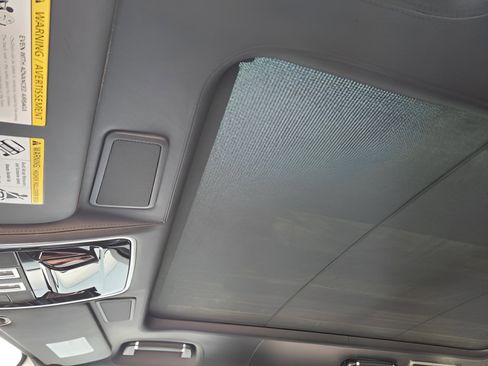 Used 2017 Land Rover Range Rover SV Autobiography Dynamic image 21