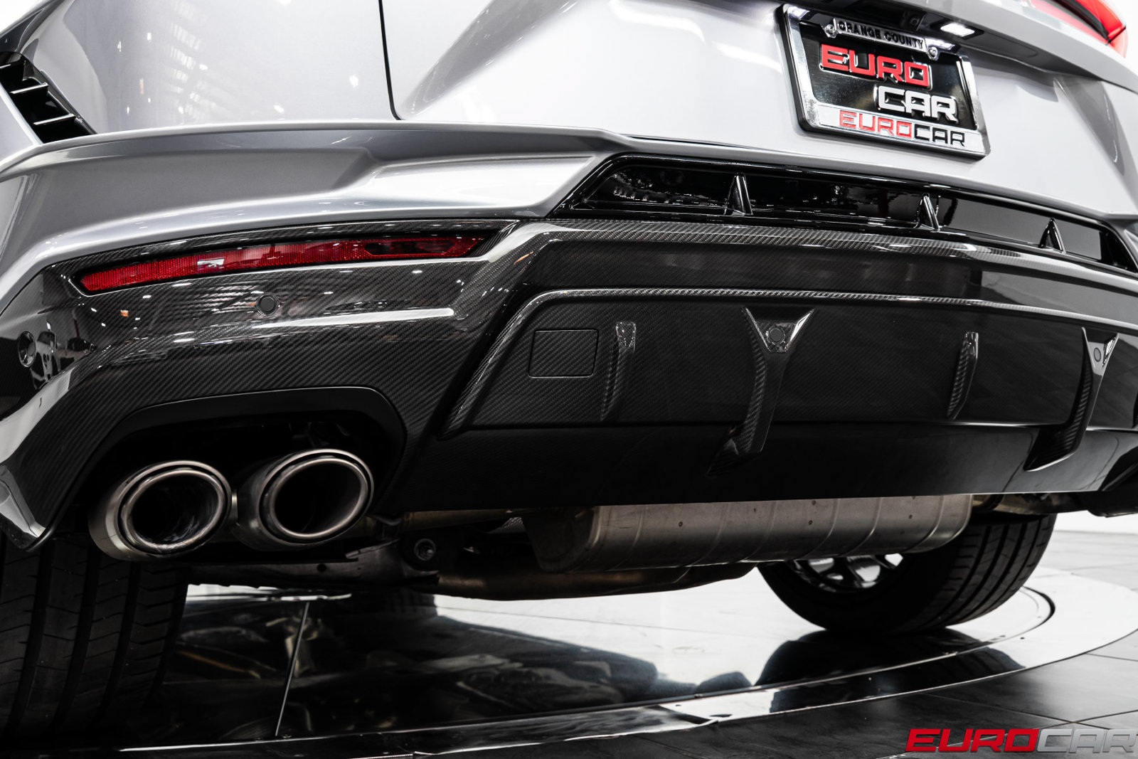 Used 2024 Lamborghini Urus Performante AWD/4WD image 29