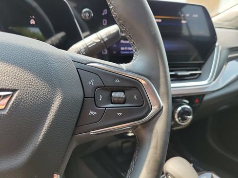 Used 2025 Chevrolet Trax ACTIV w/ Sunroof Package FWD image 19