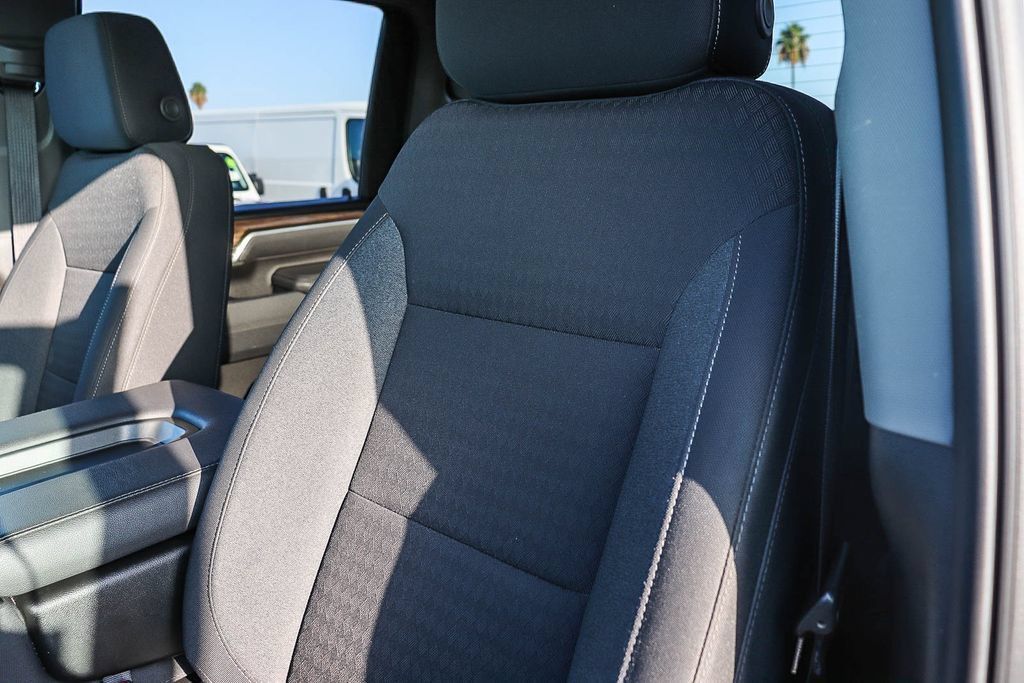 Used 2025 Chevrolet Silverado 2500 LT AWD/4WD image 21