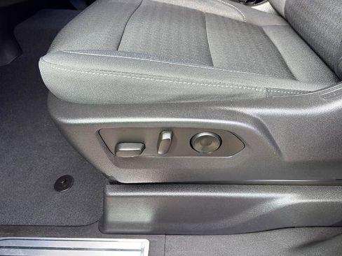 Used 2023 Chevrolet Silverado 1500 LT AWD/4WD image 17