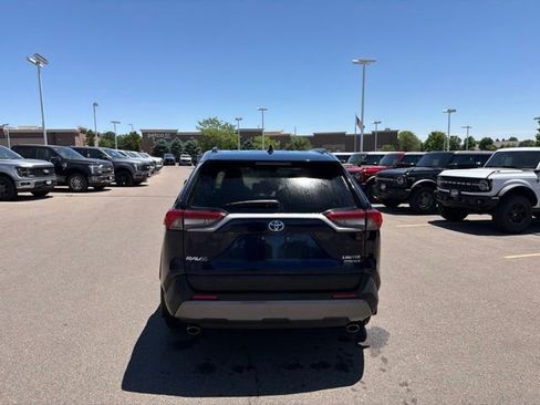 Used 2021 Toyota RAV4 Limited AWD/4WD image 4