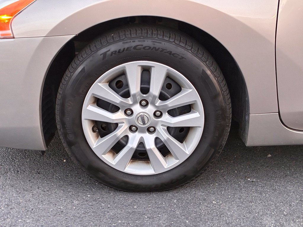 Used 2013 Nissan Altima 2.5 S FWD image 46