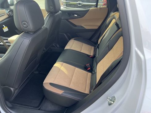 New 2026 Chevrolet Equinox ACTIV image 11