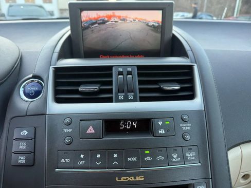 Used 2010 Lexus HS 250h Premium image 22