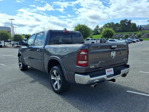 Used 2022 RAM 1500 Laramie AWD/4WD image 7