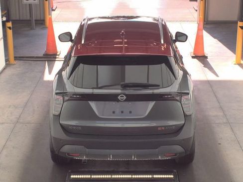Used 2025 Nissan Kicks SR AWD/4WD image 8