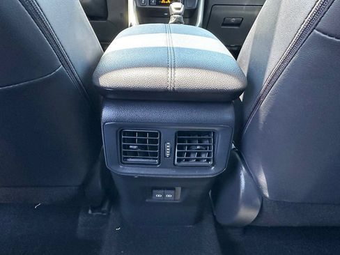 Used 2025 Toyota RAV4 XSE AWD/4WD image 22