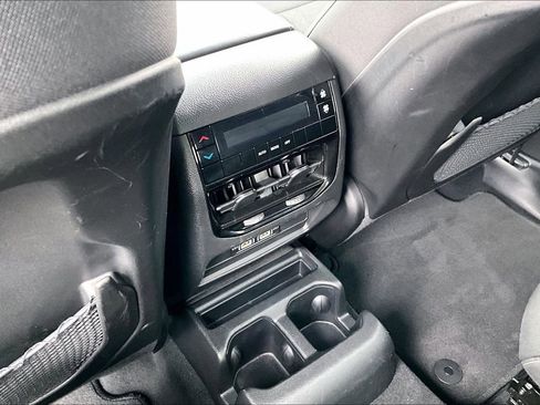Used 2024 Jeep Grand Cherokee L Laredo AWD/4WD image 34