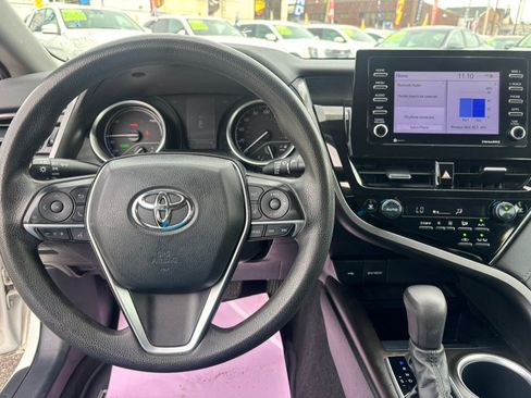 Used 2021 Toyota Camry LE FWD image 19