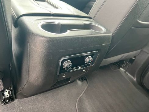 Used 2024 Chevrolet Tahoe LT RWD image 20