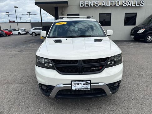 Used 2020 Dodge Journey Crossroad w/ Popular Equipment Group FWD image 3