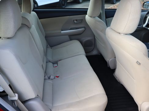 Used 2014 Toyota Prius V Three FWD image 33