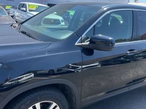 Used 2017 Honda Pilot EX-L image 2