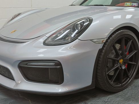 Used 2016 Porsche Boxster Spyder image 38