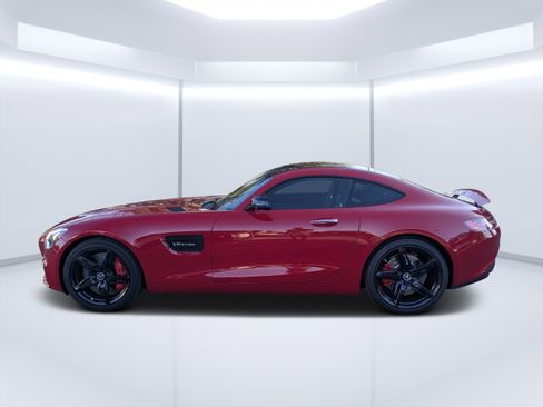 Used 2016 Mercedes-Benz AMG GT S w/ Exclusive Interior Package image 9