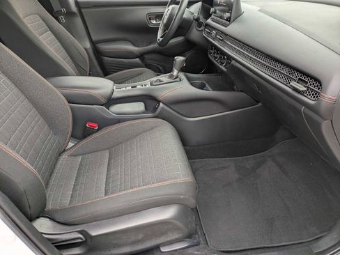 Certified 2024 Honda HR-V Sport image 19