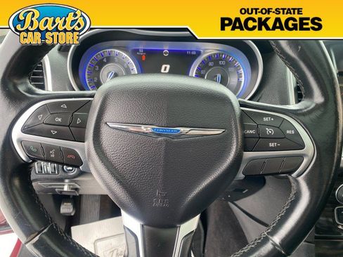 Used 2016 Chrysler 300 Limited RWD image 30