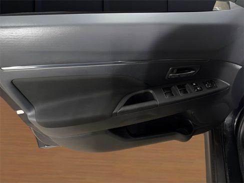 Used 2022 Mitsubishi Outlander Sport ES image 11