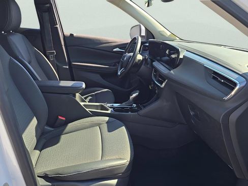 Used 2025 Buick Encore GX Preferred FWD image 10