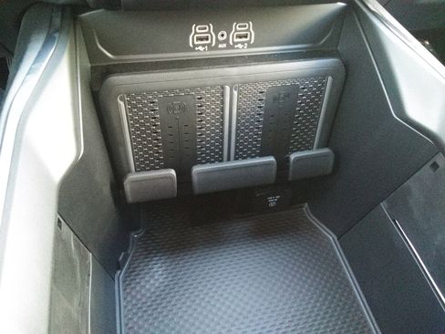 New 2026 RAM 2500 Laramie w/ Towing Technology Group image 19