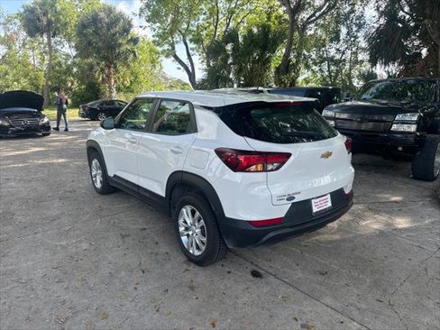 Used 2023 Chevrolet TrailBlazer LS image 9