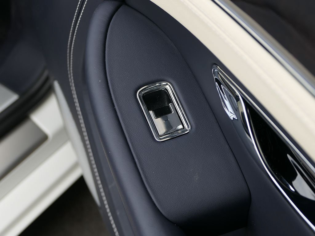 Used 2023 Bentley Continental GT Mulliner AWD/4WD image 26