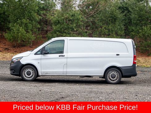 Used 2018 Mercedes-Benz Metris image 4