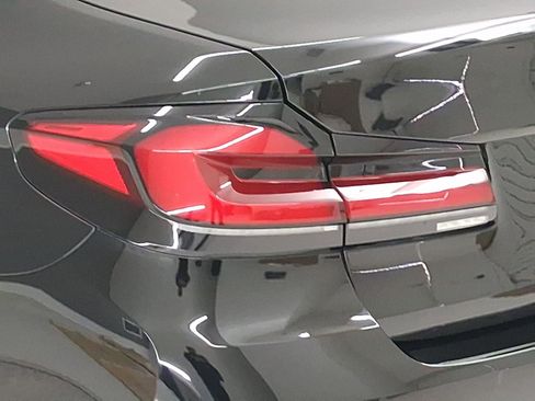 Certified 2022 BMW 540i image 11