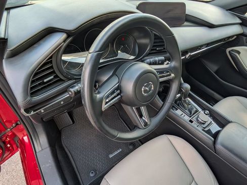 Used 2023 MAZDA MAZDA3 s FWD image 11