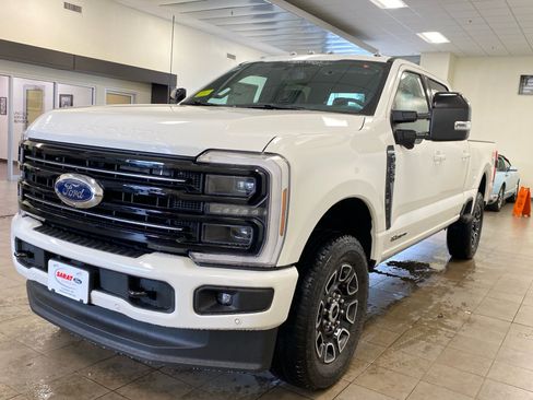 New 2026 Ford F350 Platinum w/ FX4 Off-Road Package AWD/4WD image 4