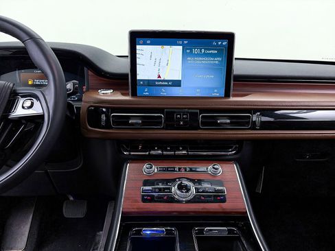 Used 2023 Lincoln Aviator Reserve w/ Jet Package image 8