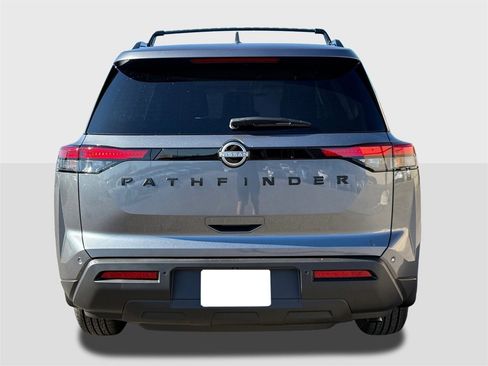 New 2025 Nissan Pathfinder SV image 5