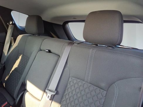 Used 2022 Chevrolet Blazer LT FWD image 12