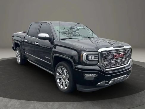 Used 2017 GMC Sierra 1500 Denali w/ Denali Ultimate Package AWD/4WD image 10